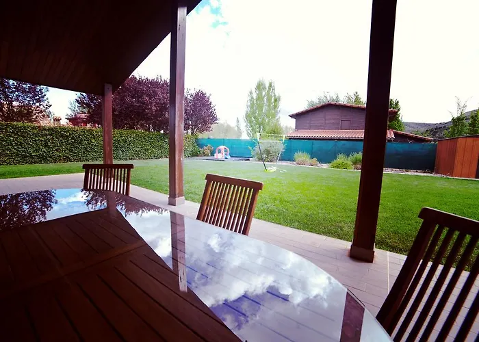 El Mirador De La Toba